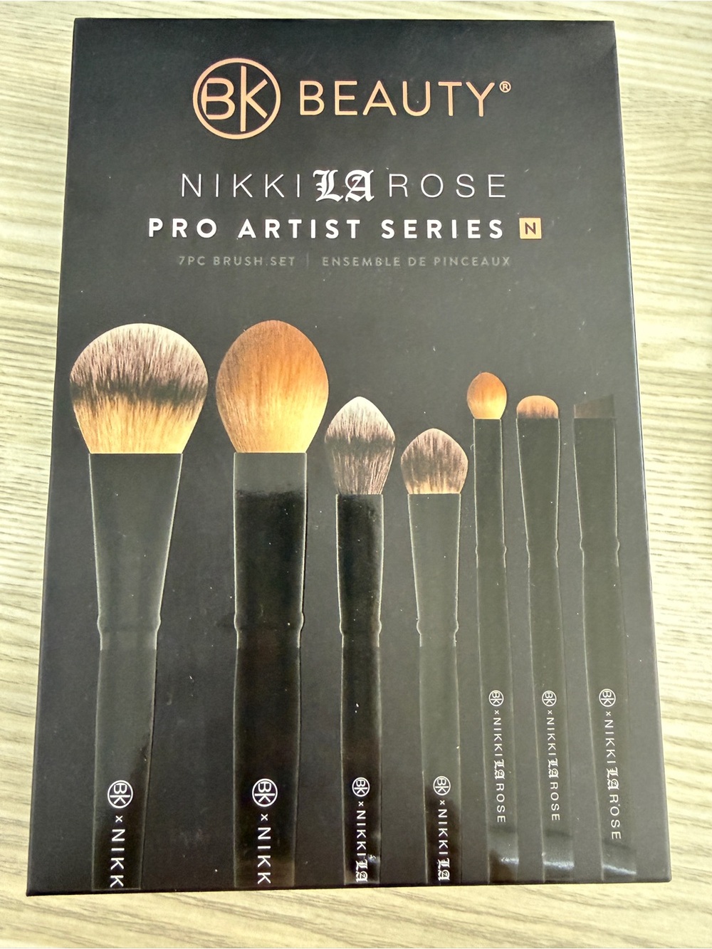 BK Beauty Nikki LaRose Pro Artist 7-Piece Makeup Brush Set - Black and Brown